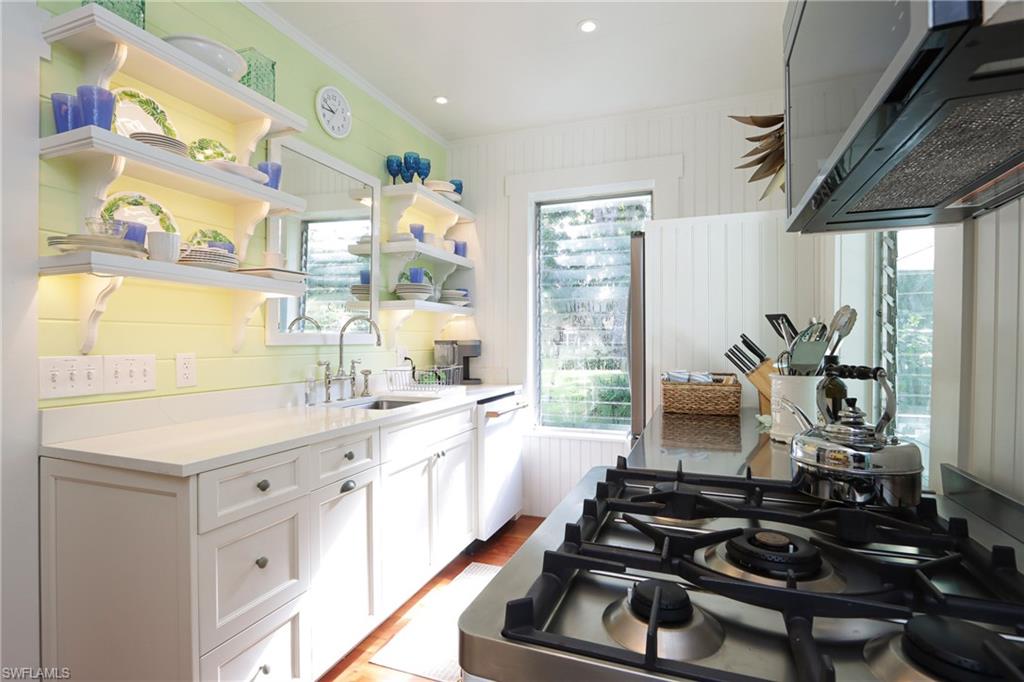 OLDE NAPLES - Residential Lease