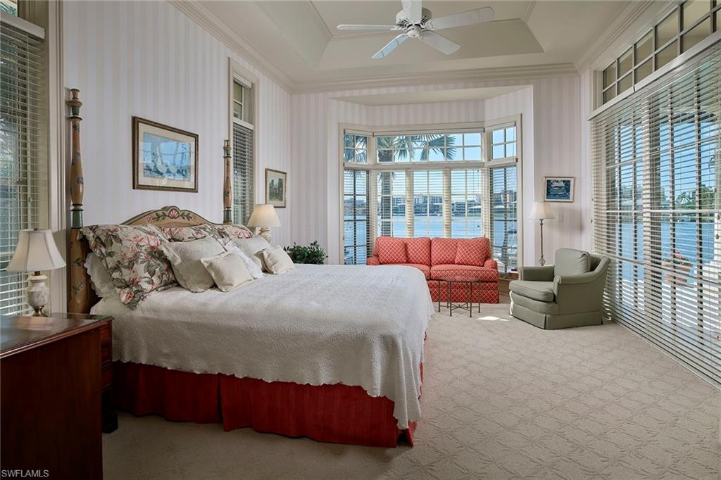 MOORINGS - Residential