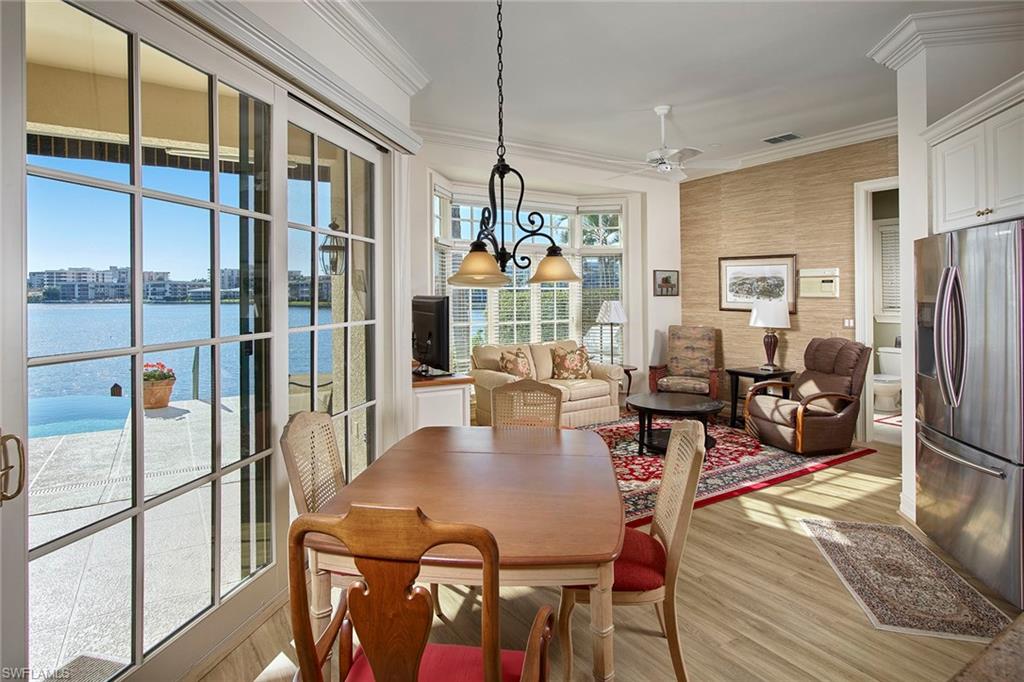 MOORINGS - Residential