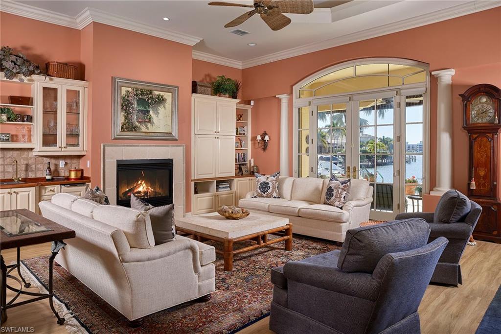 MOORINGS - Residential