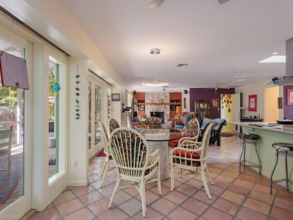 461 Carica RD