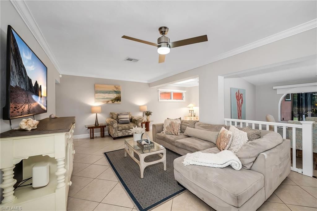 Photo of 146 Greenbrier ST, MARCO ISLAND, FL 34145 (MLS # 226016733)