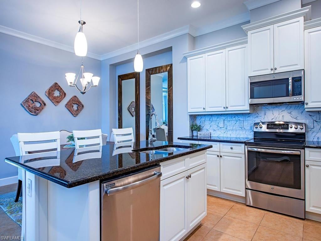 7202 Dominica DR