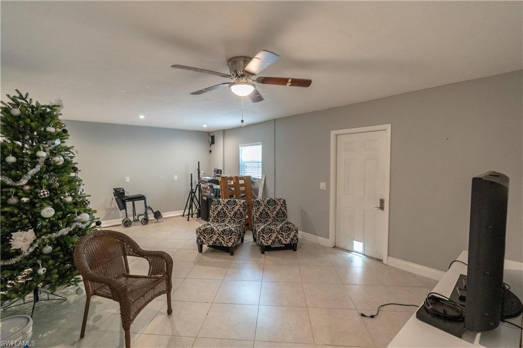 TROPIC ISLES - Residential