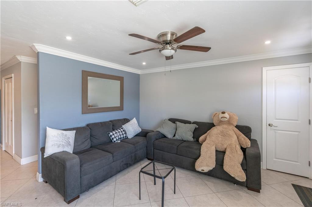 TROPIC ISLES - Residential