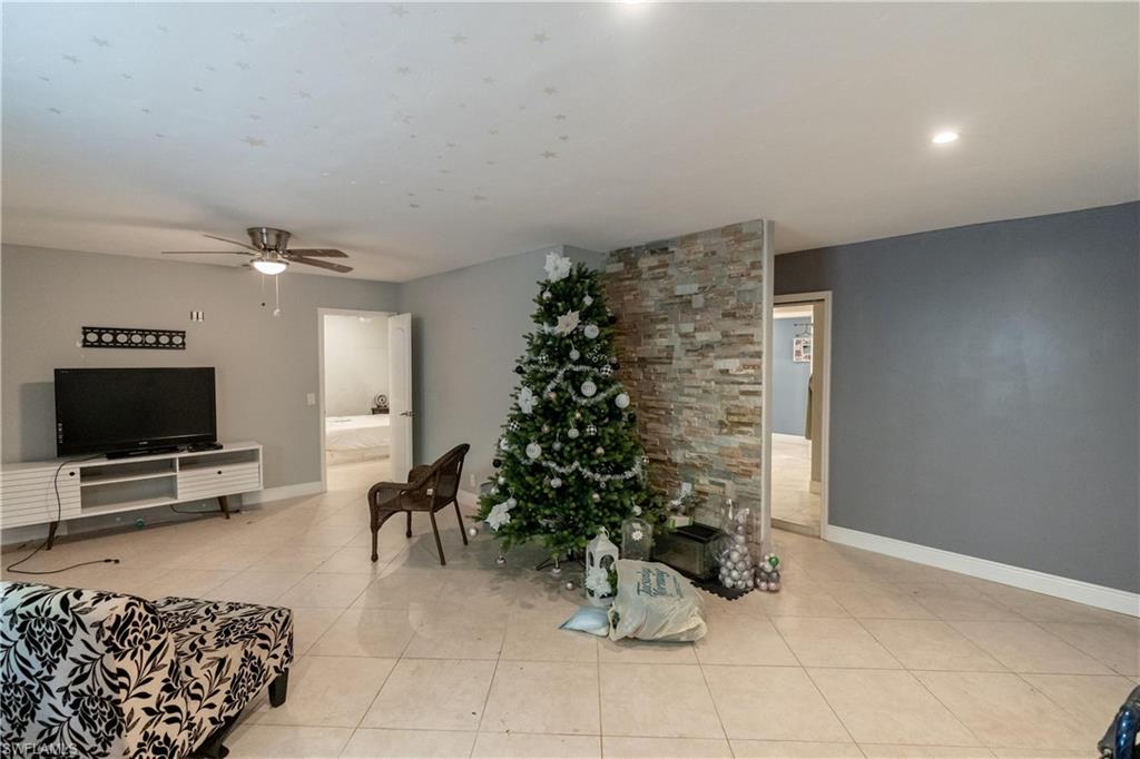 TROPIC ISLES - Residential