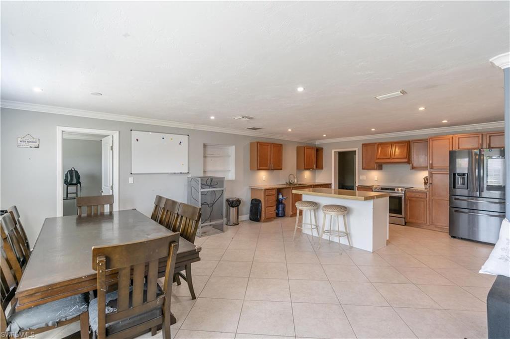 TROPIC ISLES - Residential