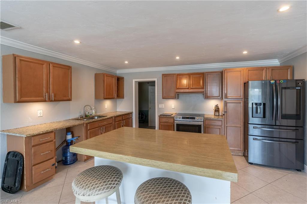 TROPIC ISLES - Residential