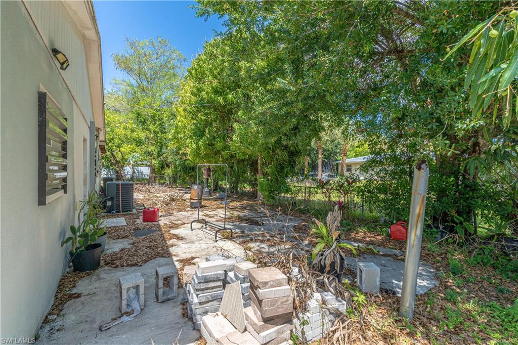 TROPIC ISLES - Residential