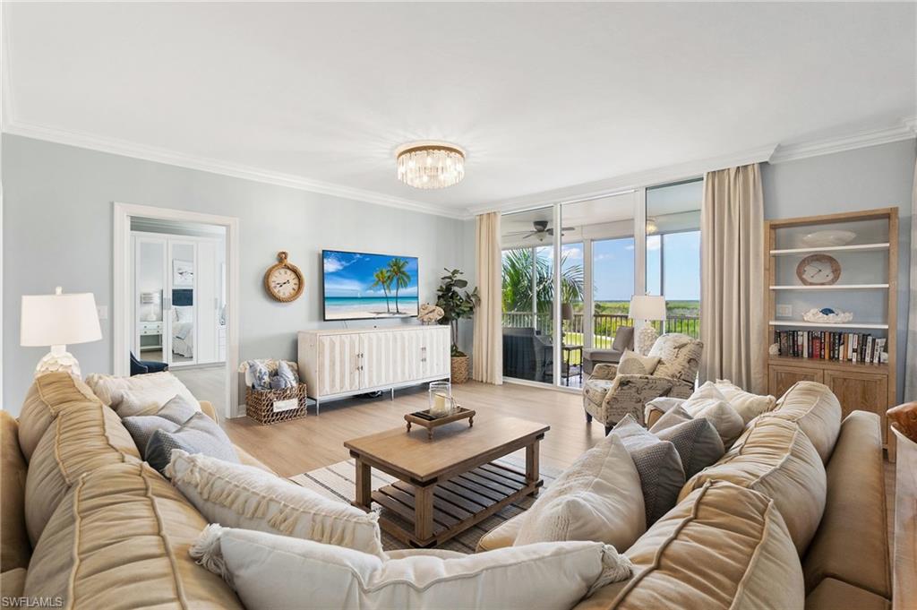 4761 West Bay BLVD 303