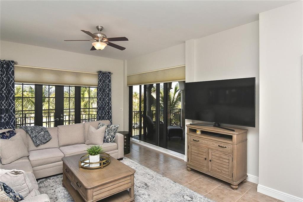 THE RESIDENCES AT COCONUT POINT - Residential