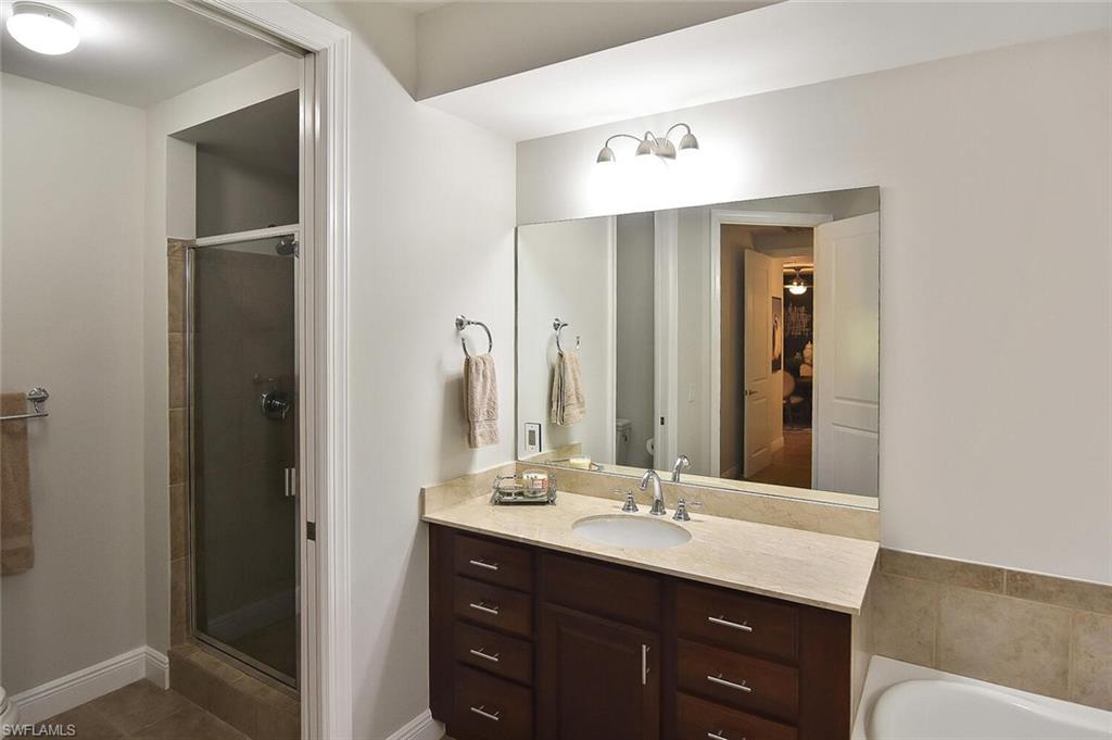 THE RESIDENCES AT COCONUT POINT - Residential