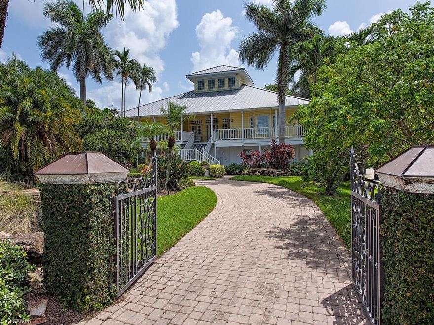 H3359 - Instilled with true Floridian spirit, 3551 Gordon Drive is ideally situated on Naples’ most prestigious street and encompasses amenities essential to the Naples lifestyle, including a deeded 64' dock on Champney Bay and private beach access across the street.  Located amongst the high-profile estates of Port Royal, the residence is eligible for a Port Royal Club associate membership, and is only a short distance to Naples' famed Third Street South and Fifth Avenue South’s fine dining, shopping, and entertainment.