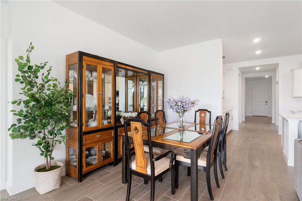 TUCKERS COVE - Residential