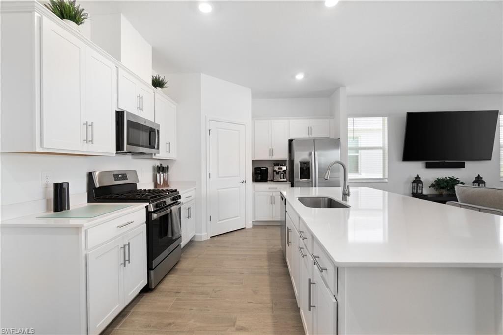 TUCKERS COVE - Residential