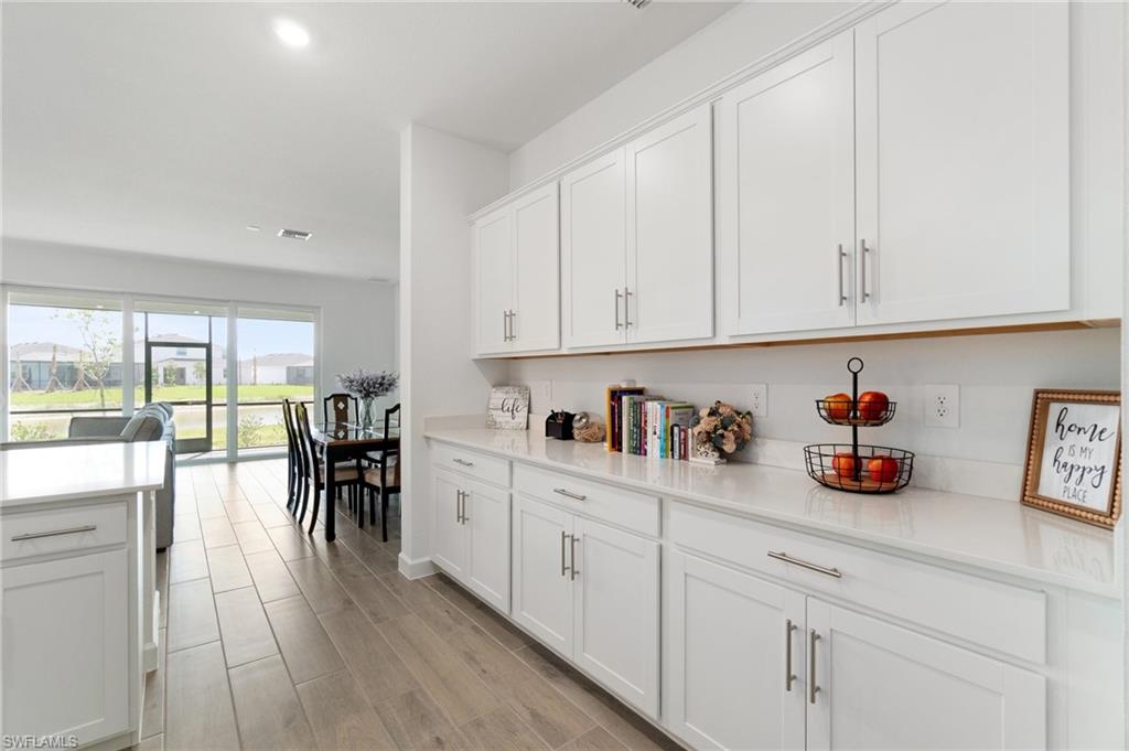 TUCKERS COVE - Residential