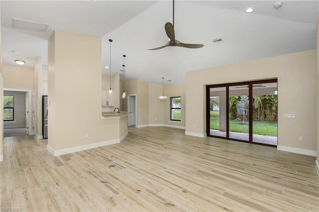 CAPE CORAL - Residential