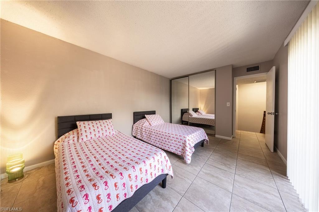 PARKWOOD VILLAS - Residential