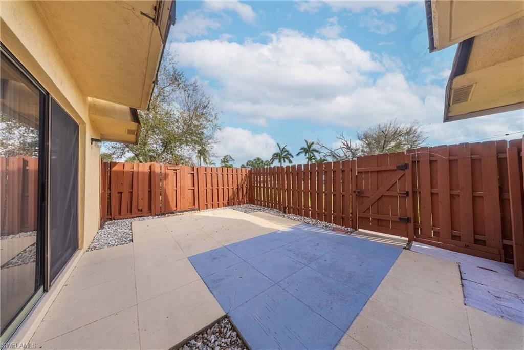 PARKWOOD VILLAS - Residential