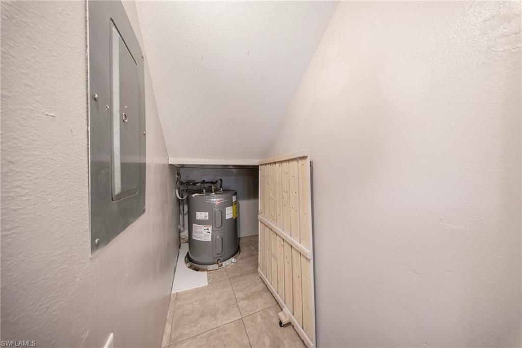 PARKWOOD VILLAS - Residential