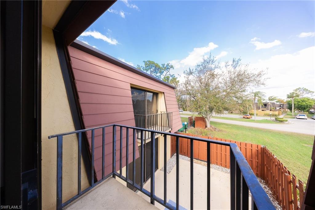 PARKWOOD VILLAS - Residential