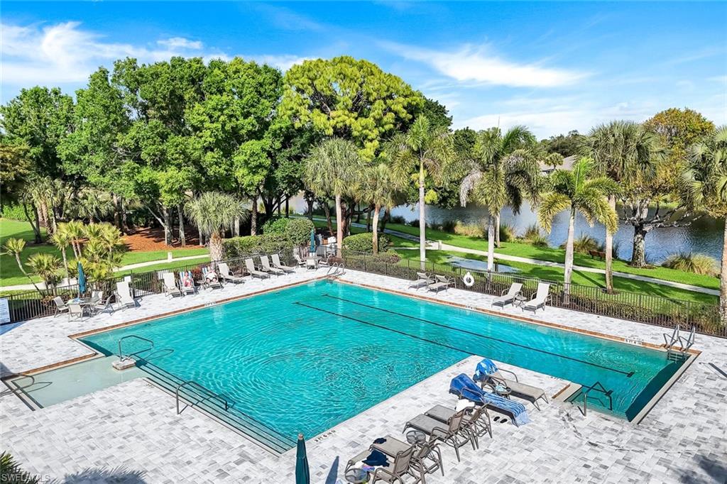 AUTUMN WOODS - Residential