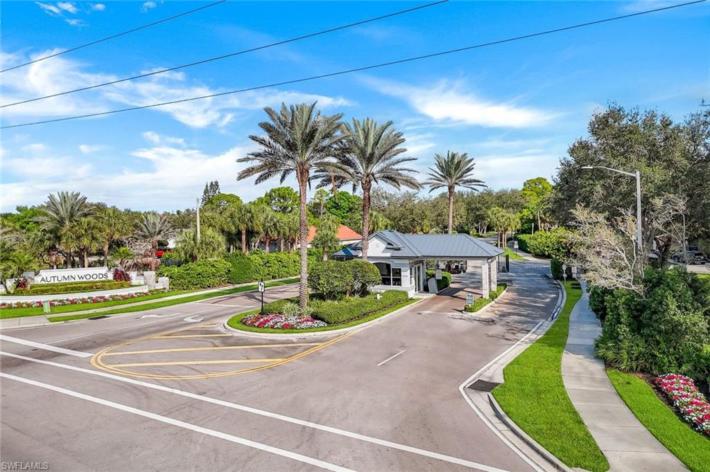 AUTUMN WOODS - Residential