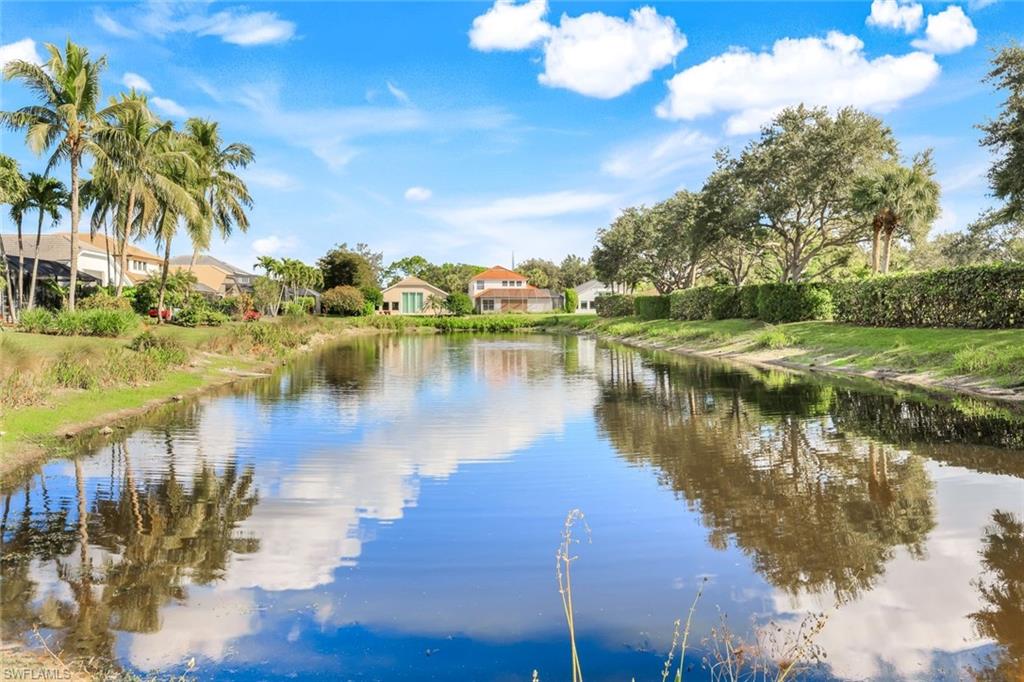 AUTUMN WOODS - Residential