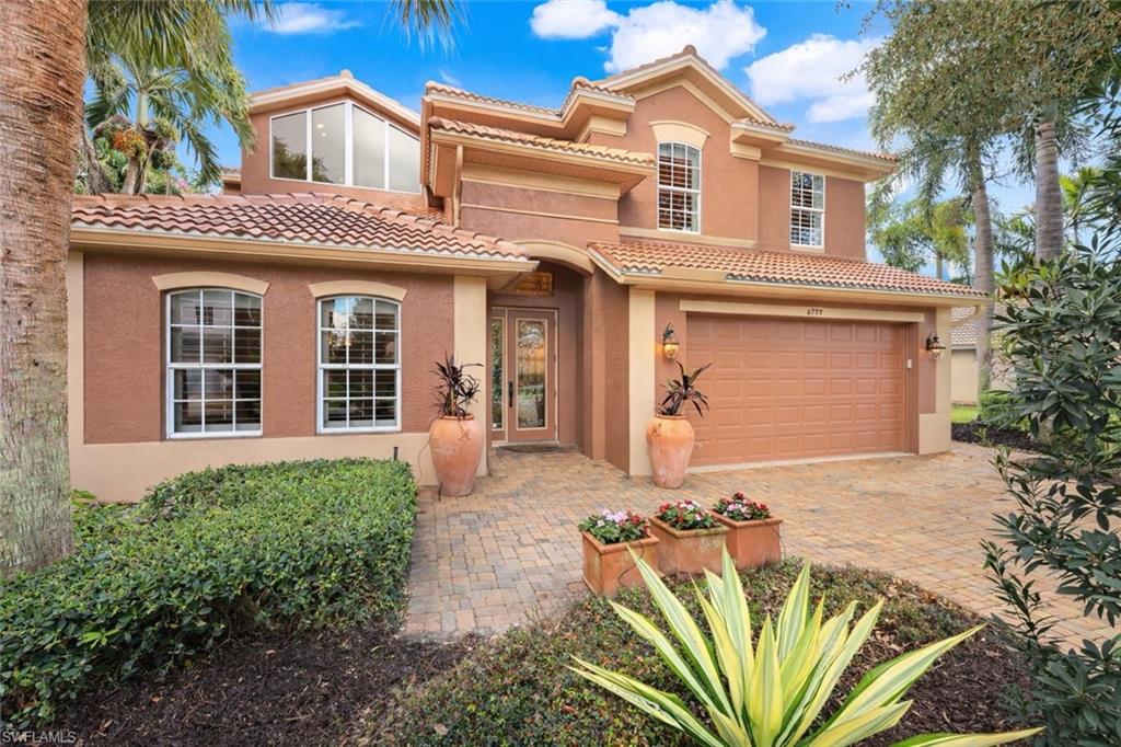 AUTUMN WOODS - Residential