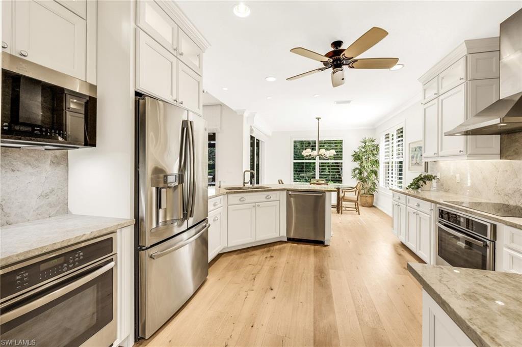 AUTUMN WOODS - Residential