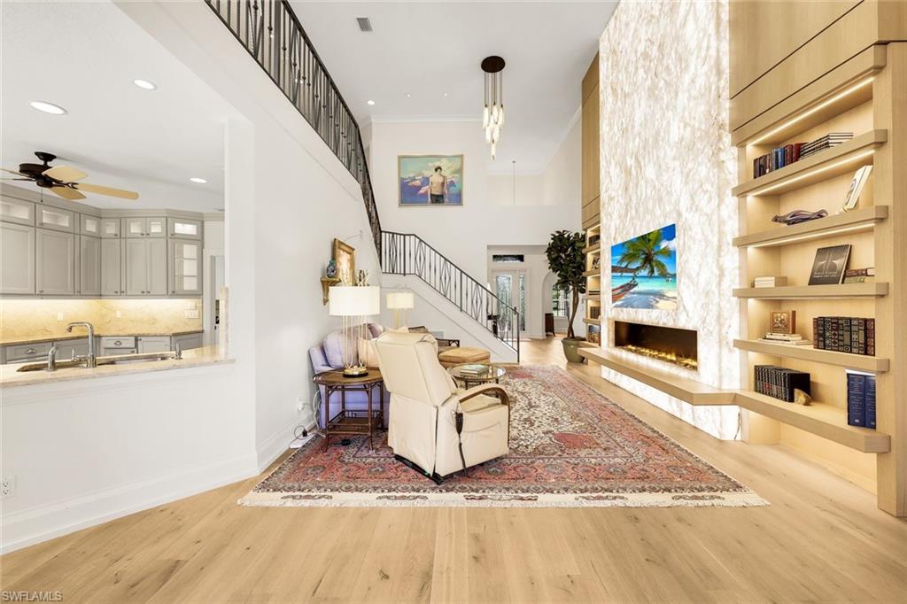 AUTUMN WOODS - Residential