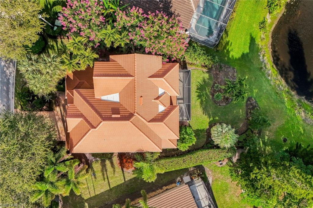 AUTUMN WOODS - Residential