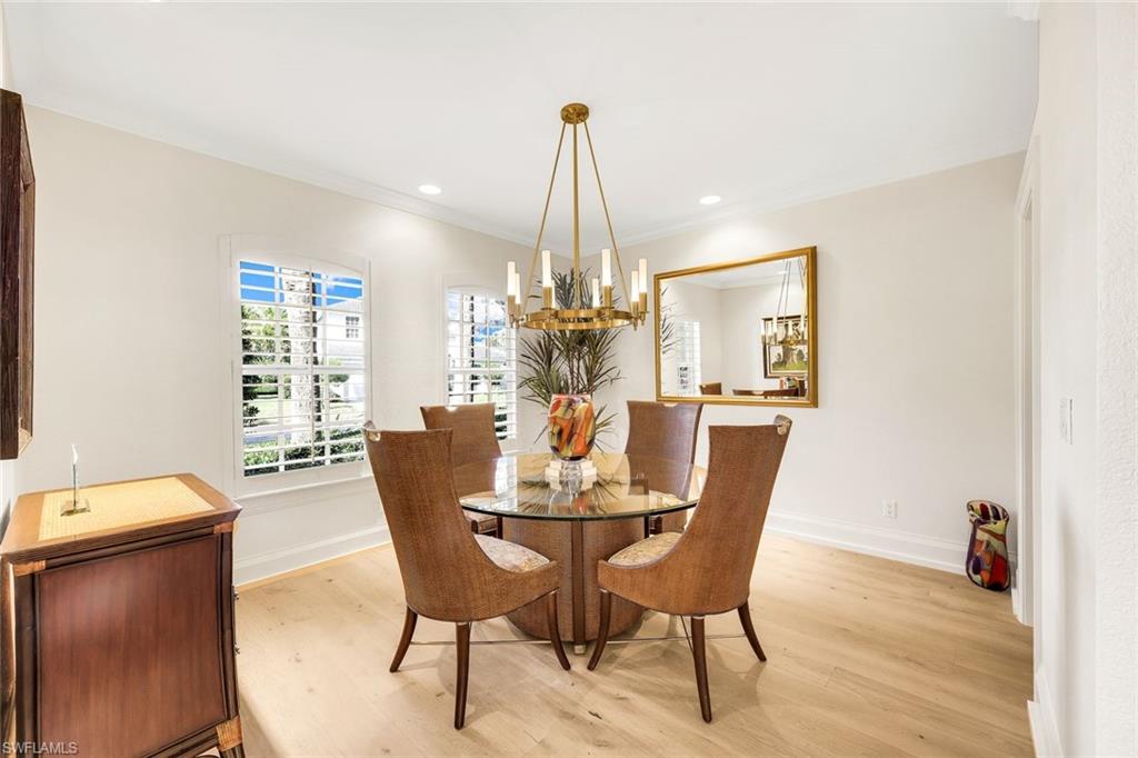 AUTUMN WOODS - Residential