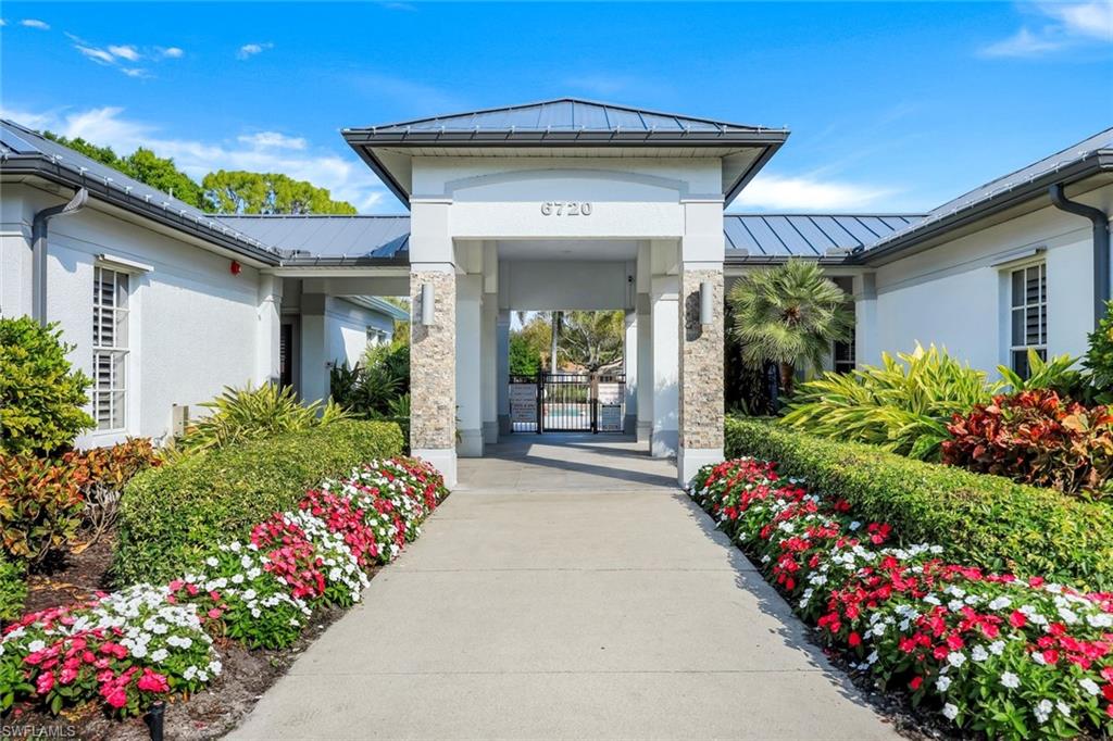 AUTUMN WOODS - Residential