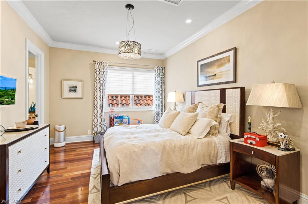 ROYAL HARBOR - Residential