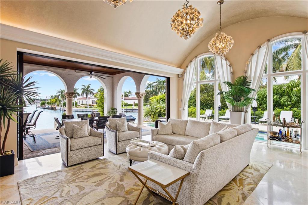 ROYAL HARBOR - Residential