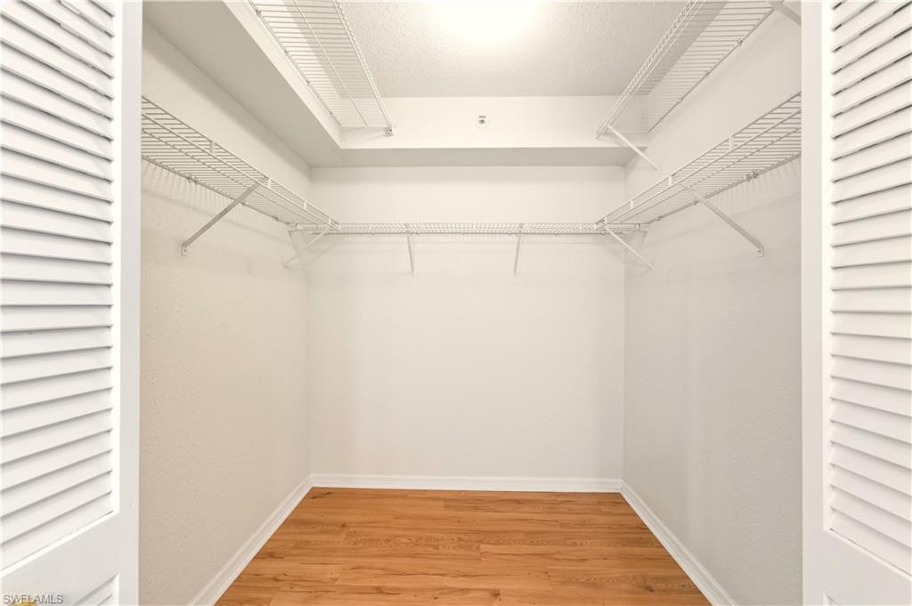 VICTORIA SHORES - Residential