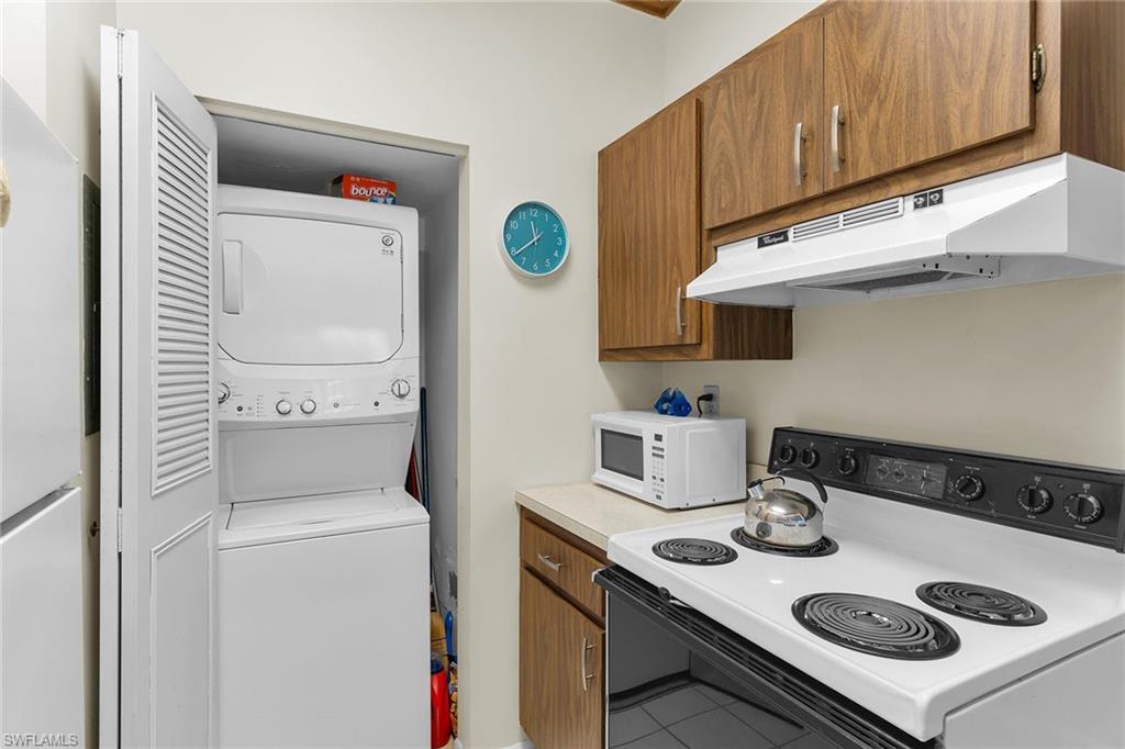 MARINER APTS MARCO ISLAND - Residential
