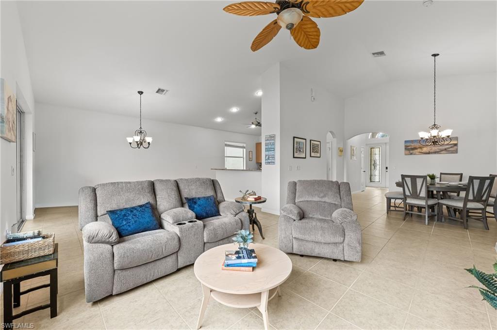 CATALINA ISLES - Residential