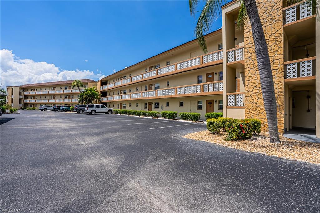 TROPIC TERRACE - Residential