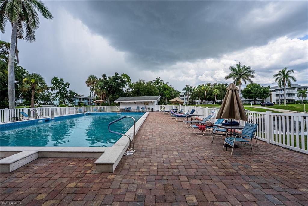 TROPIC TERRACE - Residential