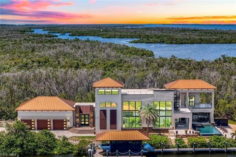 2755 Cussell DR ST. JAMES CITY FL 33956