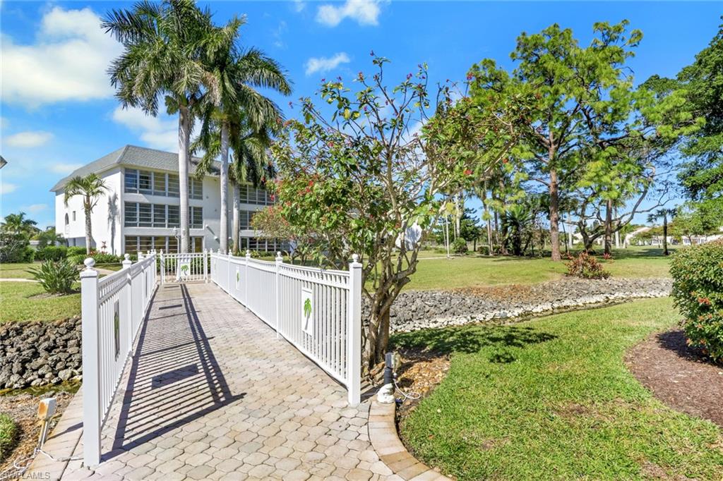 VISTA PALMS - Residential