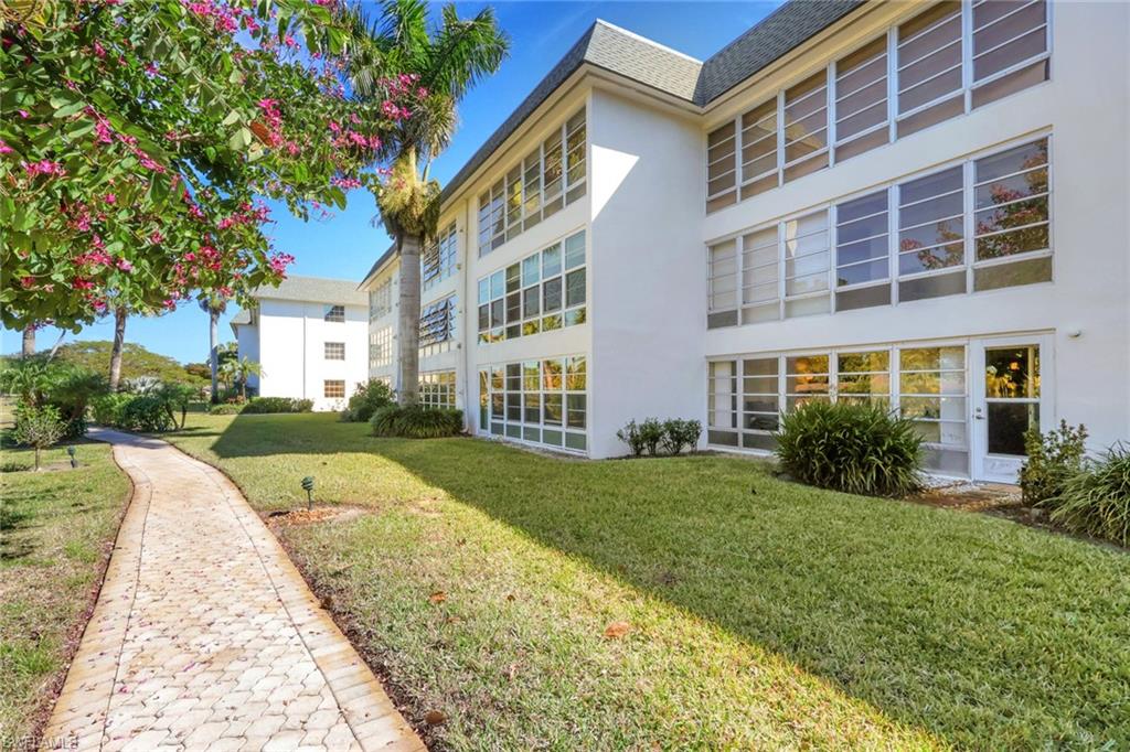 VISTA PALMS - Residential