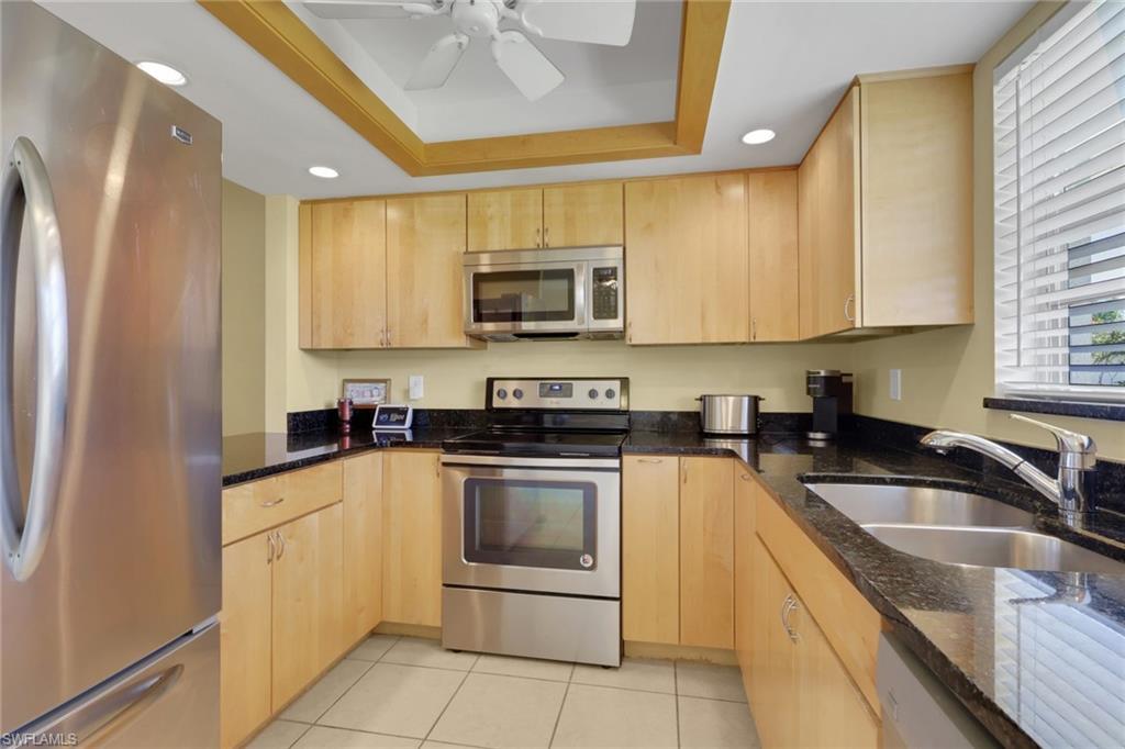 VISTA PALMS - Residential