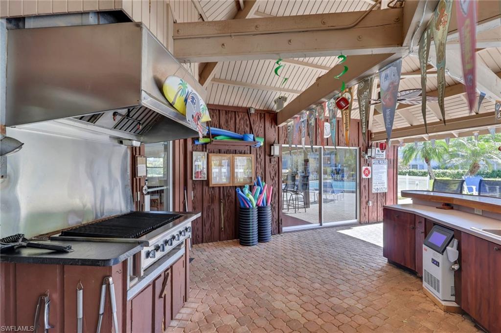 VISTA PALMS - Residential