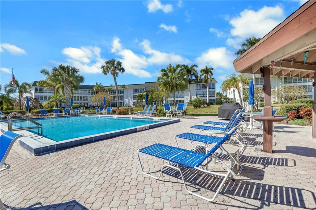 VISTA PALMS - Residential