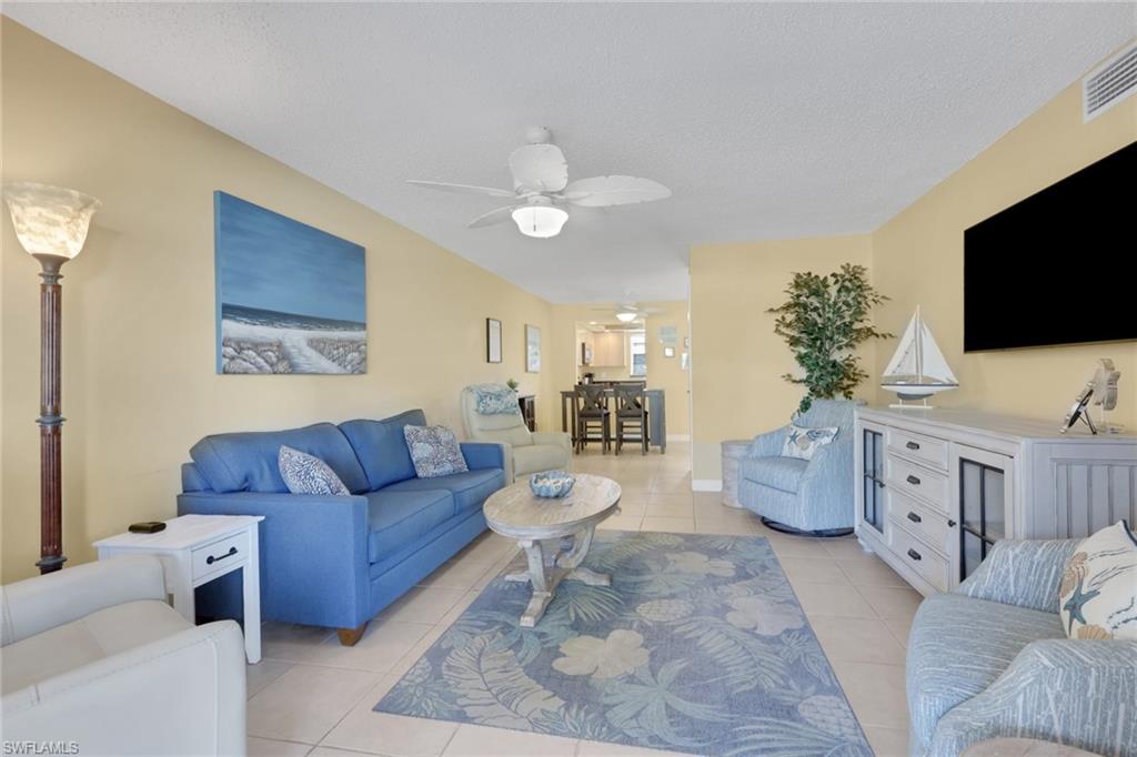 VISTA PALMS - Residential