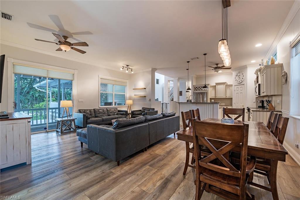 5070 Palmetto Woods DR