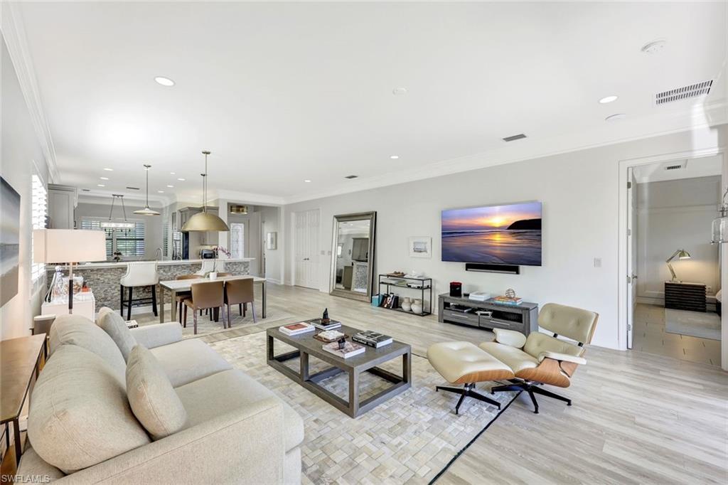 3565 Beaufort CT